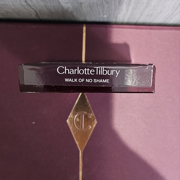 Charlotte Tilbury Luxury Eyeshadow - Walk Of No Shame - Picture 3 of 6